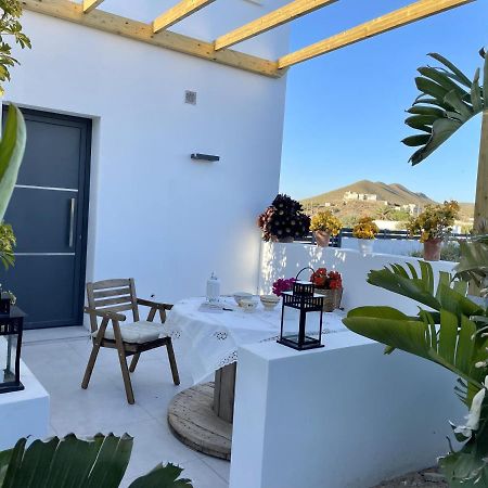 Apartamentos Madreselva Fernan Perez Esterno foto