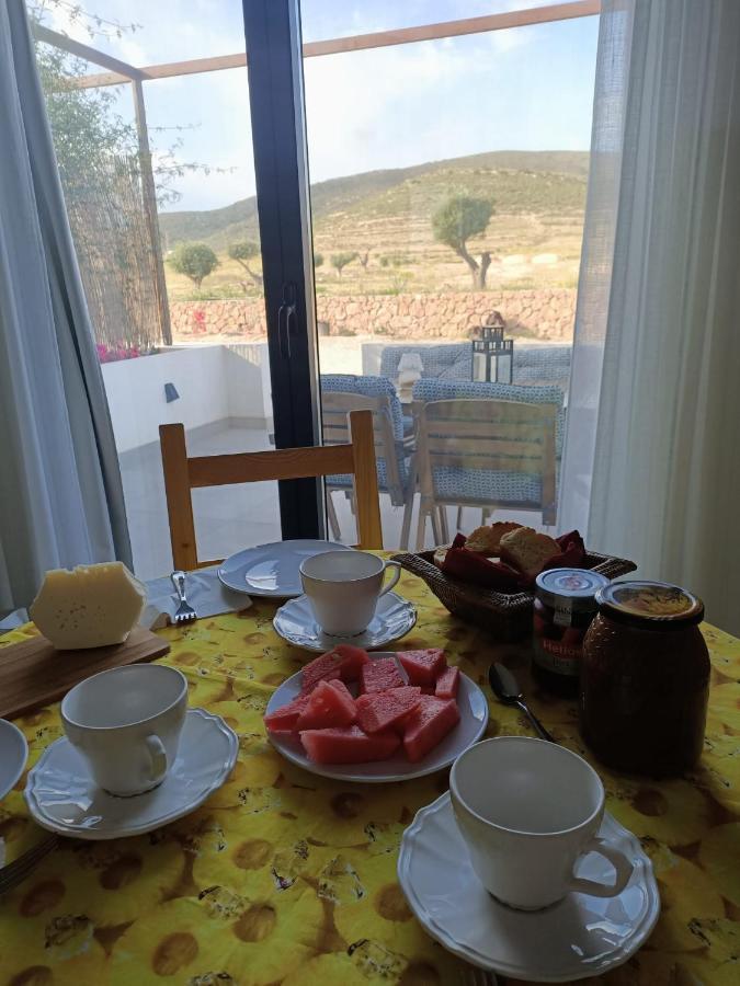 Apartamentos Madreselva Fernan Perez Esterno foto