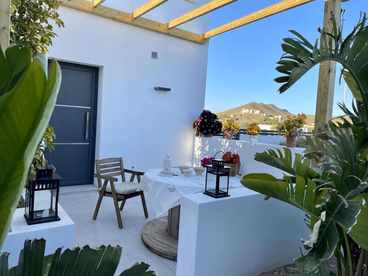 Apartamentos Madreselva Fernan Perez Esterno foto