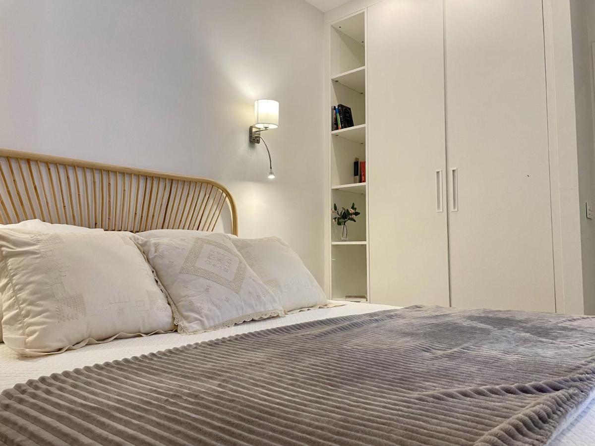 Apartamentos Madreselva Fernan Perez Esterno foto