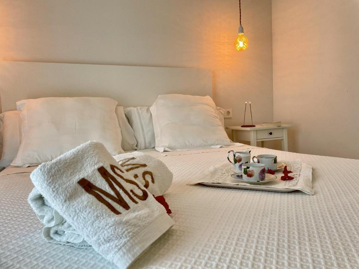 Apartamentos Madreselva Fernan Perez Esterno foto